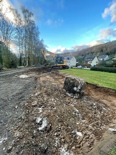 Agrandissement du parking de la salle des Moulins de Valmont 76